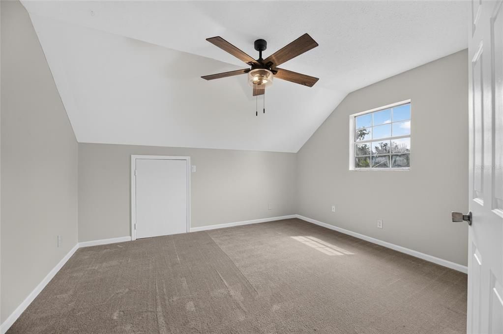 For Sale: $850,000 (4 beds, 3 baths, 3501 Square Feet)