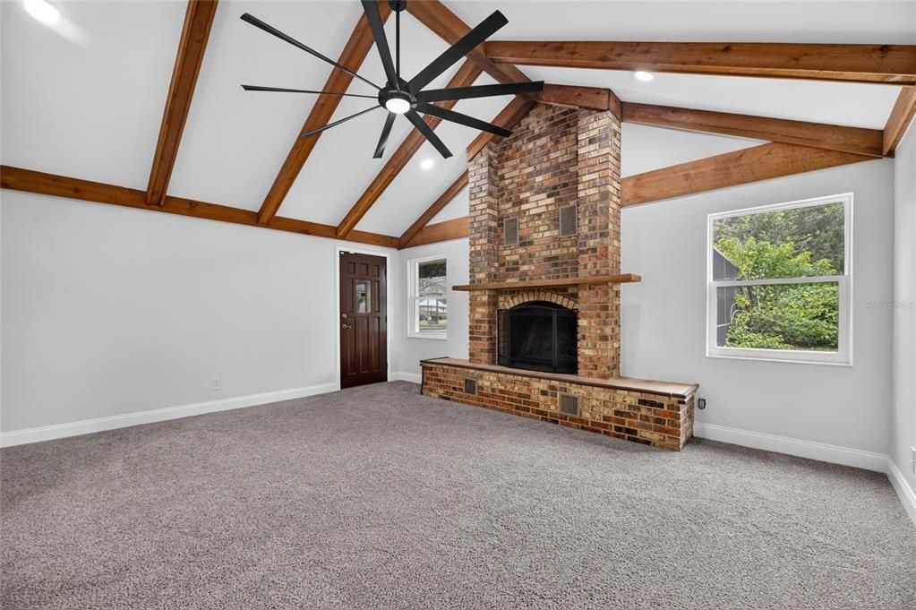 For Sale: $850,000 (4 beds, 3 baths, 3501 Square Feet)