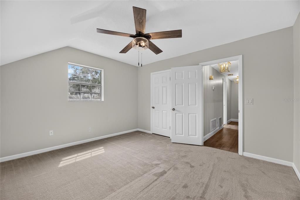 For Sale: $850,000 (4 beds, 3 baths, 3501 Square Feet)