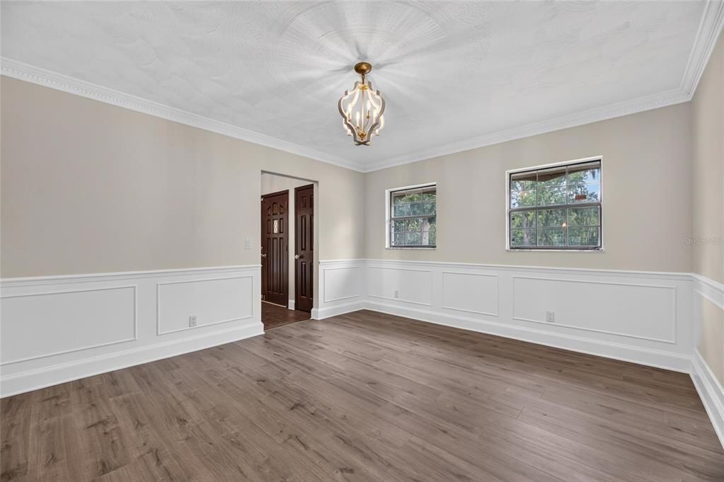 For Sale: $850,000 (4 beds, 3 baths, 3501 Square Feet)