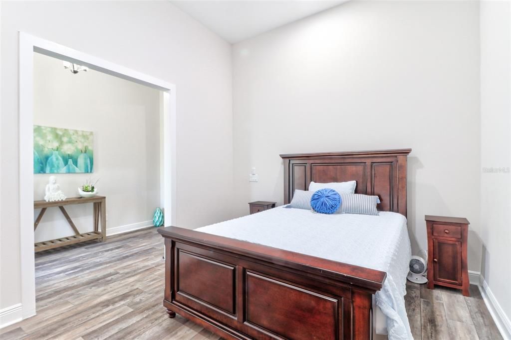 En Renta: $5,000 (4 camas, 3 baños, 3418 Pies cuadrados)