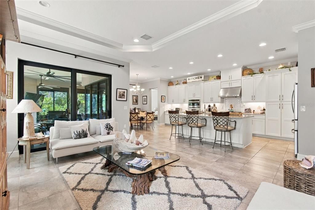 En Venta: $649,999 (3 camas, 2 baños, 2273 Pies cuadrados)