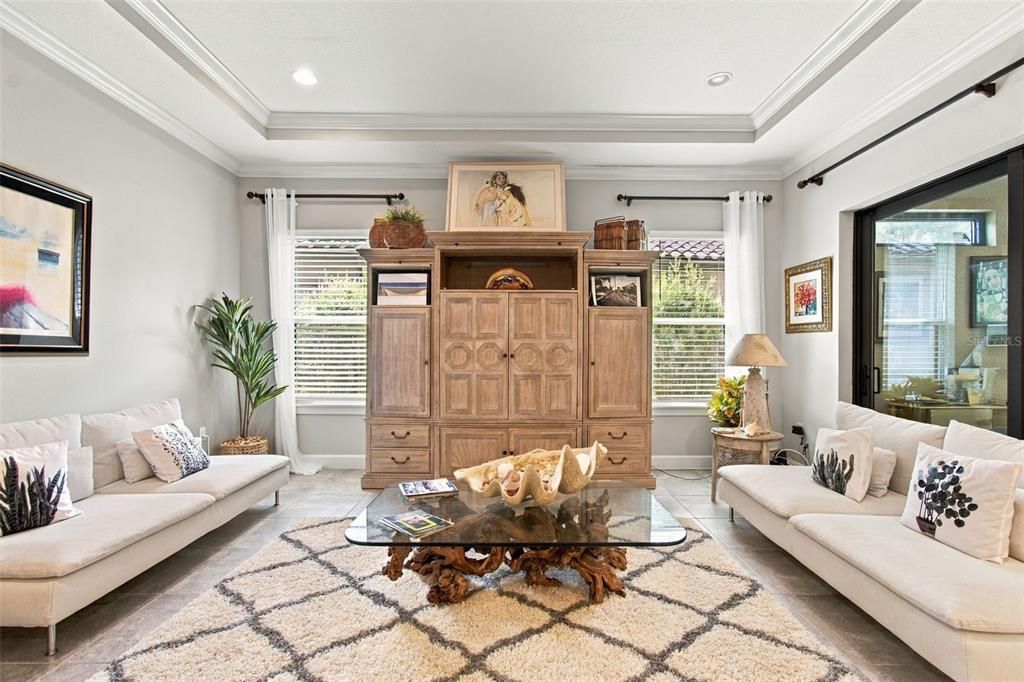 En Venta: $649,999 (3 camas, 2 baños, 2273 Pies cuadrados)