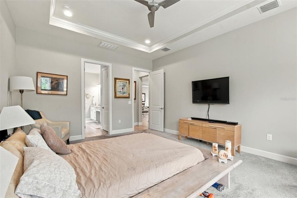 En Venta: $649,999 (3 camas, 2 baños, 2273 Pies cuadrados)