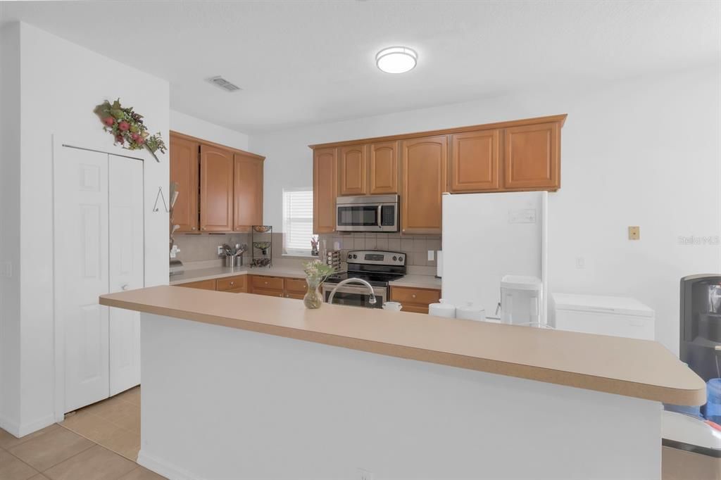 For Sale: $540,000 (4 beds, 2 baths, 2020 Square Feet)