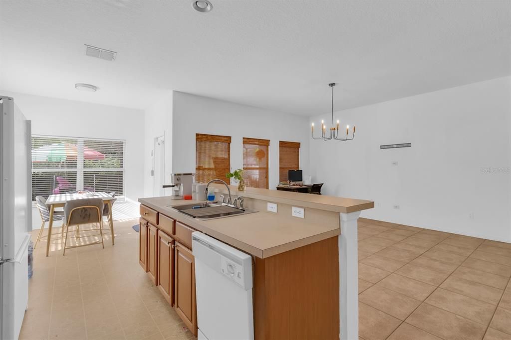 For Sale: $540,000 (4 beds, 2 baths, 2020 Square Feet)