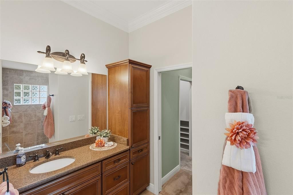 Active With Contract: $600,000 (3 beds, 2 baths, 2103 Square Feet)