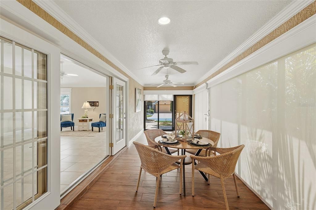 Active With Contract: $600,000 (3 beds, 2 baths, 2103 Square Feet)