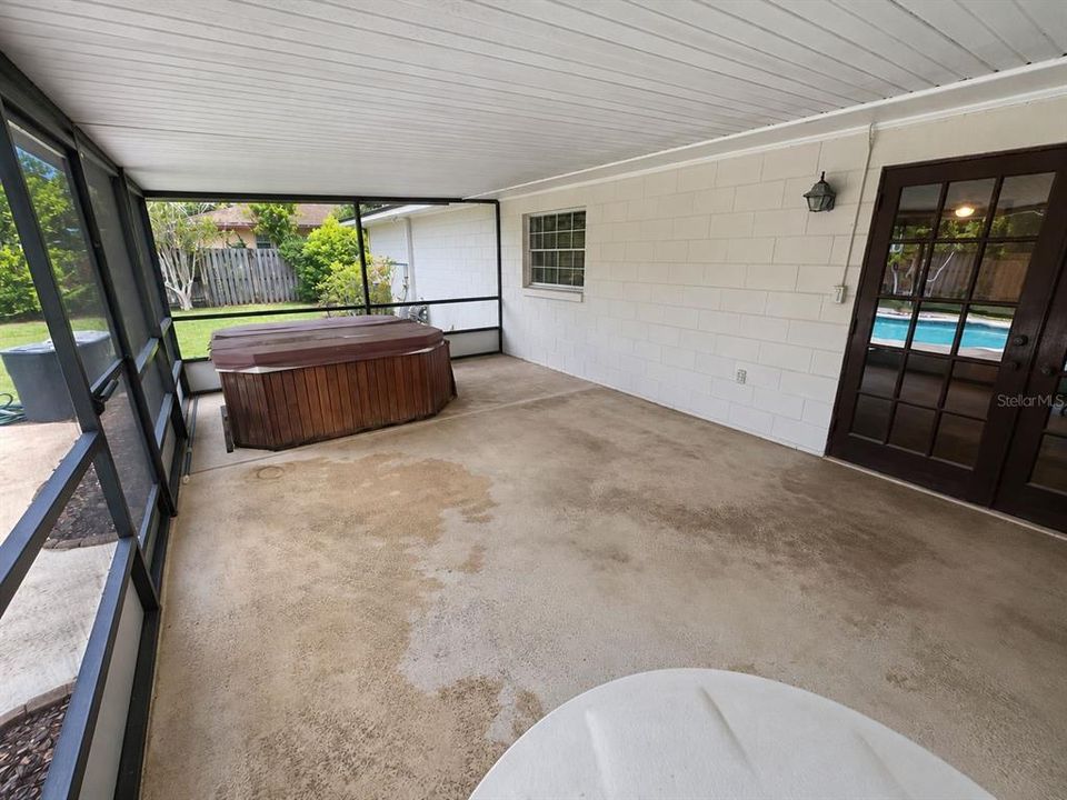 For Sale: $525,000 (4 beds, 2 baths, 1886 Square Feet)