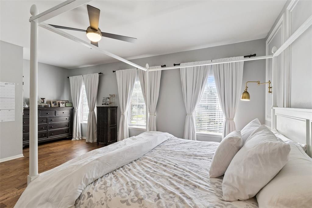 For Sale: $925,000 (3 beds, 2 baths, 3684 Square Feet)