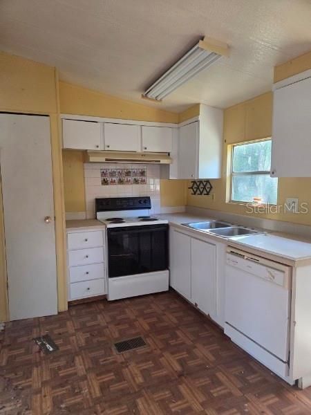 For Sale: $89,900 (2 beds, 2 baths, 1056 Square Feet)