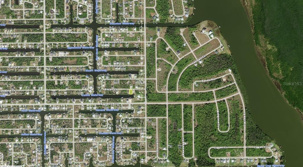 На продажу: $94,900 (0.24 acres)