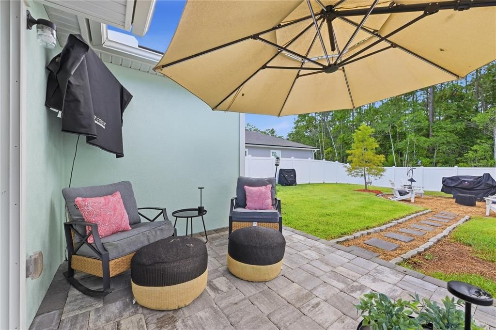 For Sale: $350,000 (4 beds, 2 baths, 1800 Square Feet)