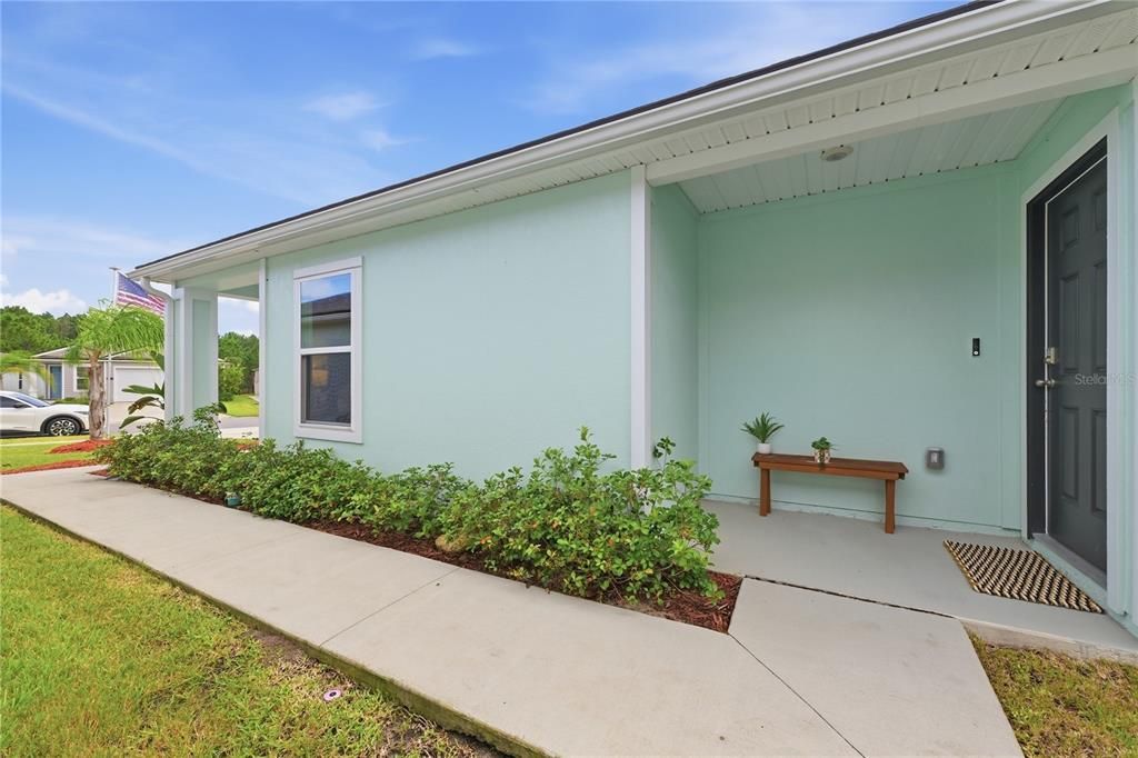 For Sale: $350,000 (4 beds, 2 baths, 1800 Square Feet)