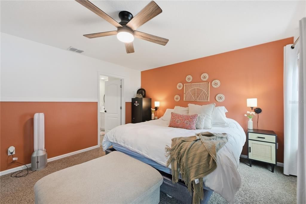 For Sale: $350,000 (4 beds, 2 baths, 1800 Square Feet)