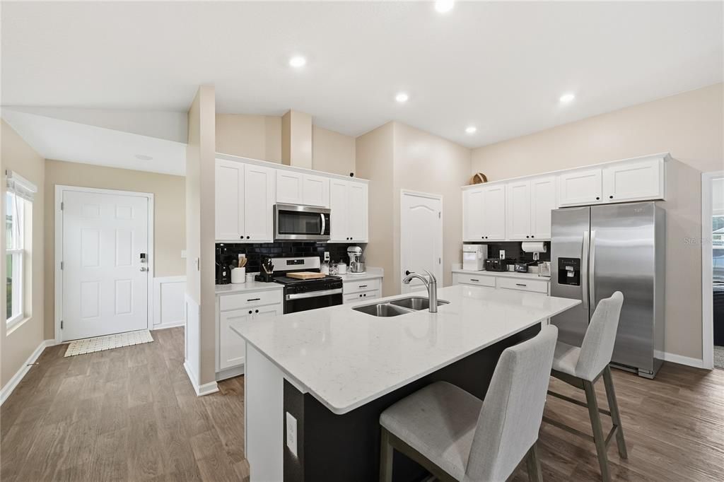 For Sale: $350,000 (4 beds, 2 baths, 1800 Square Feet)