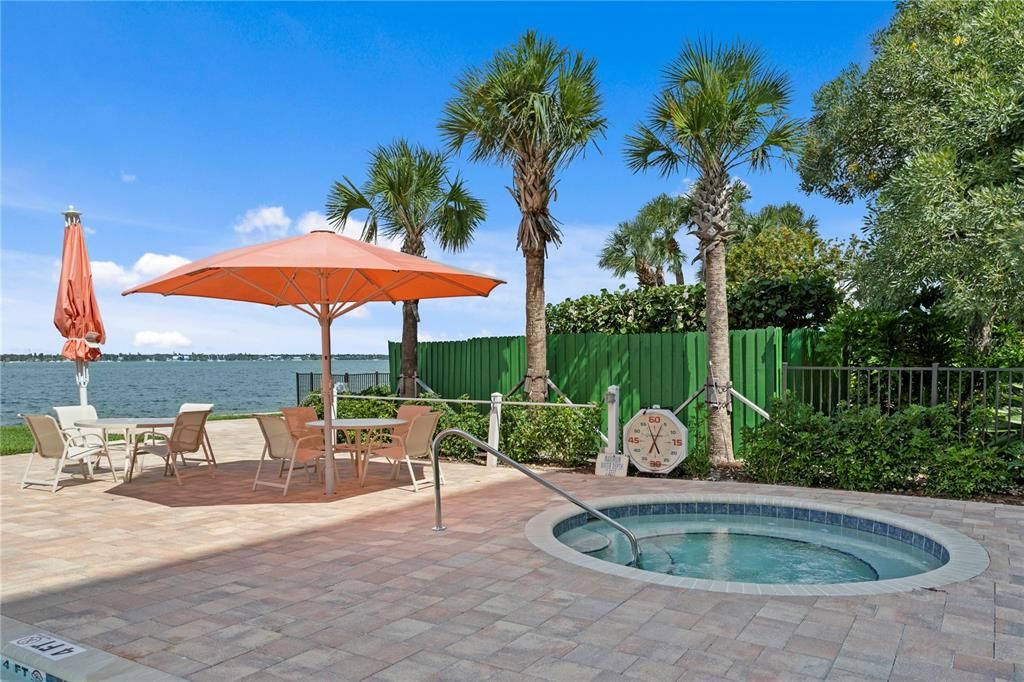 For Sale: $995,000 (3 beds, 2 baths, 1867 Square Feet)