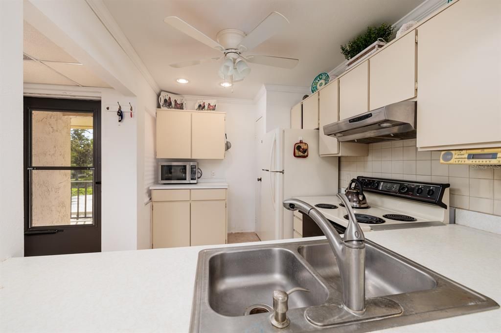 En Venta: $170,000 (2 camas, 2 baños, 1045 Pies cuadrados)
