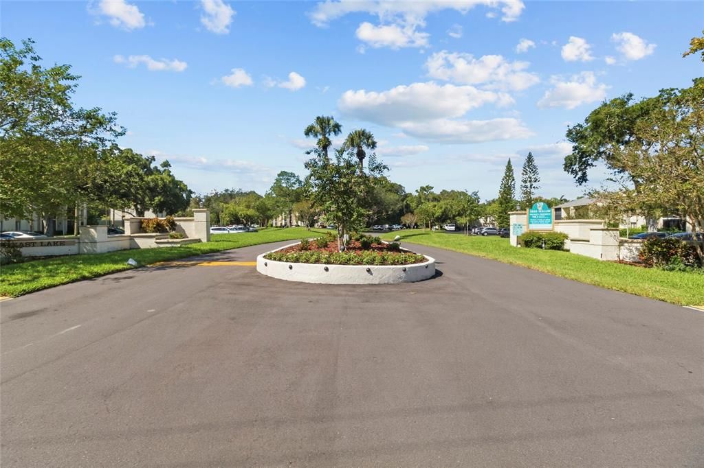 For Sale: $185,000 (2 beds, 2 baths, 979 Square Feet)