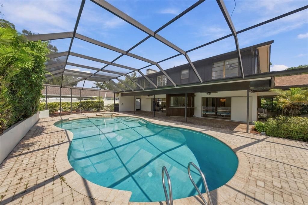 For Sale: $848,000 (4 beds, 2 baths, 2903 Square Feet)