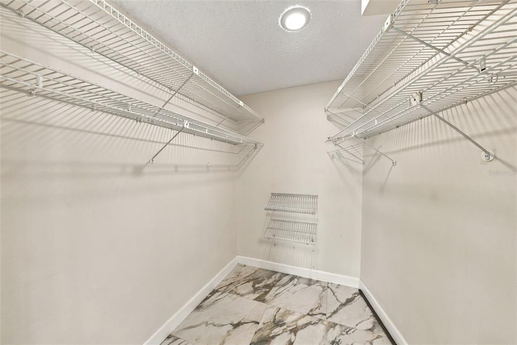 For Sale: $848,000 (4 beds, 2 baths, 2903 Square Feet)