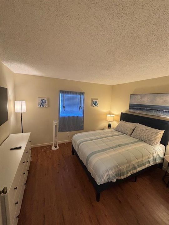 В аренду: $4,500 (2 спален, 2 ванн, 1070 Квадратных фут)