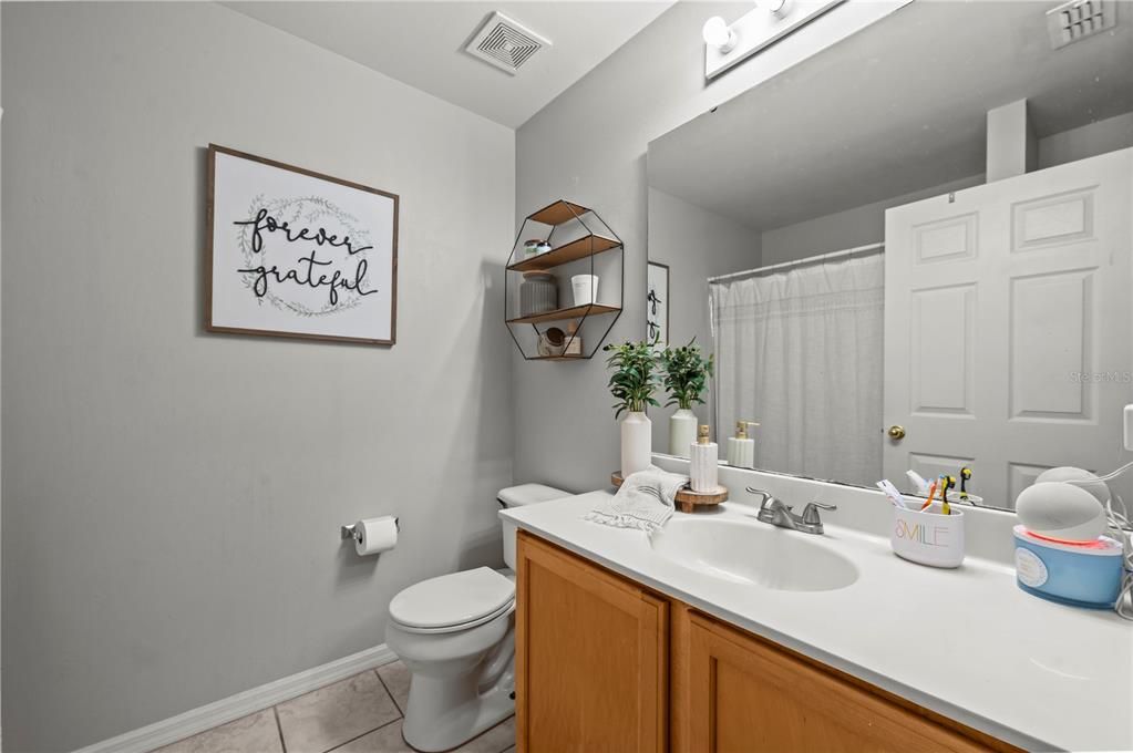 For Sale: $299,900 (3 beds, 2 baths, 1292 Square Feet)
