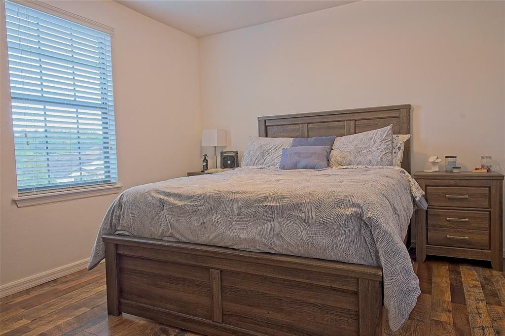 En Venta: $449,900 (5 camas, 3 baños, 2852 Pies cuadrados)