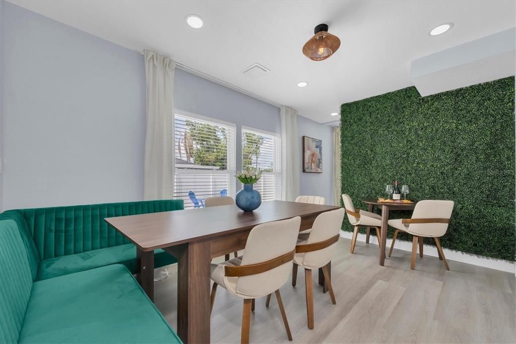 For Sale: $500,000 (4 beds, 2 baths, 1579 Square Feet)