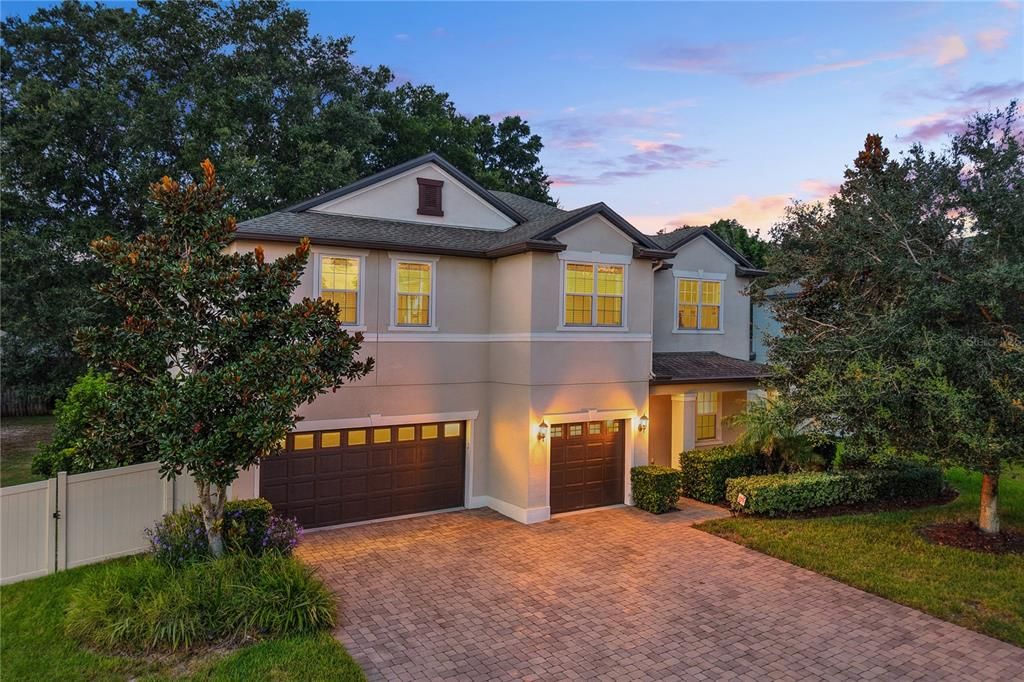 En Venta: $595,000 (6 camas, 4 baños, 3189 Pies cuadrados)