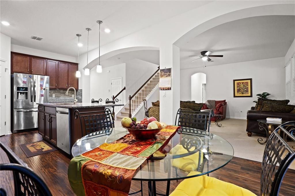 En Venta: $595,000 (6 camas, 4 baños, 3189 Pies cuadrados)