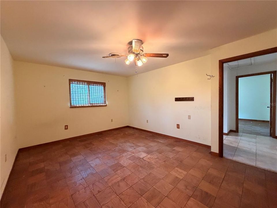 En Venta: $375,000 (2 camas, 1 baños, 1200 Pies cuadrados)