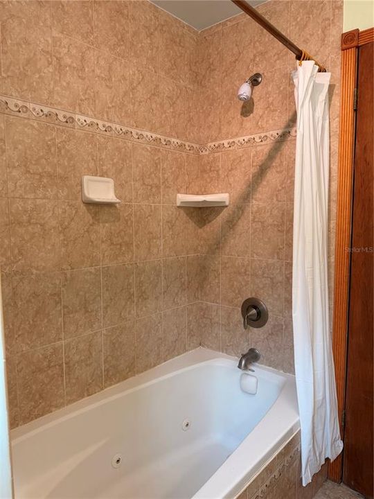En Venta: $375,000 (2 camas, 1 baños, 1200 Pies cuadrados)