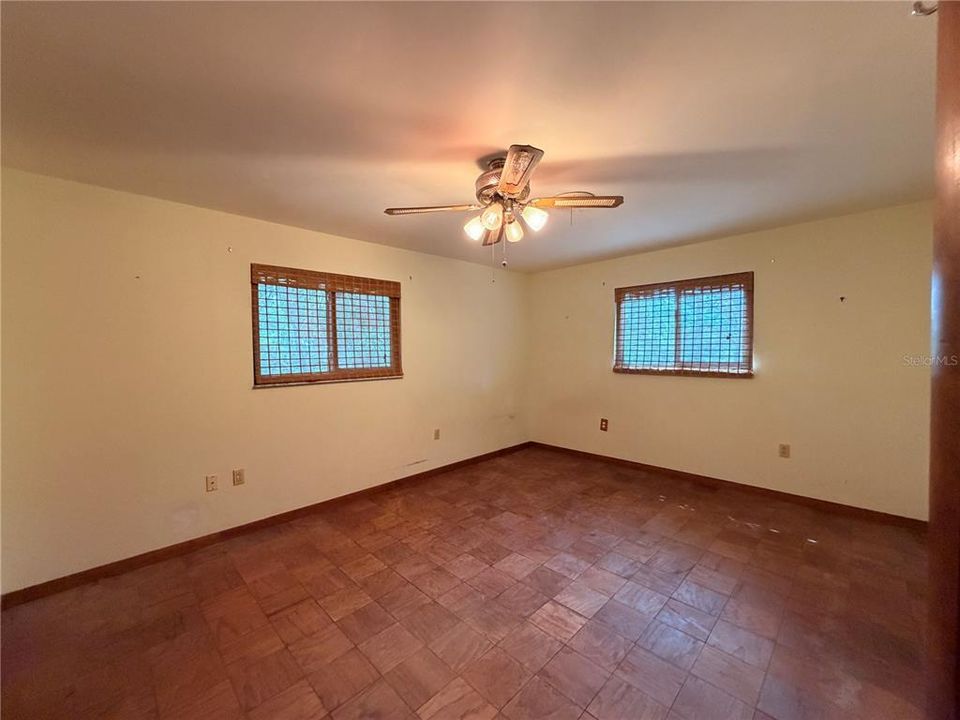 En Venta: $375,000 (2 camas, 1 baños, 1200 Pies cuadrados)