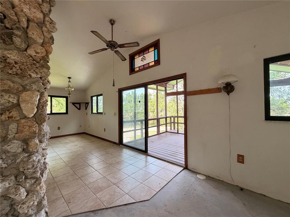 En Venta: $375,000 (2 camas, 1 baños, 1200 Pies cuadrados)