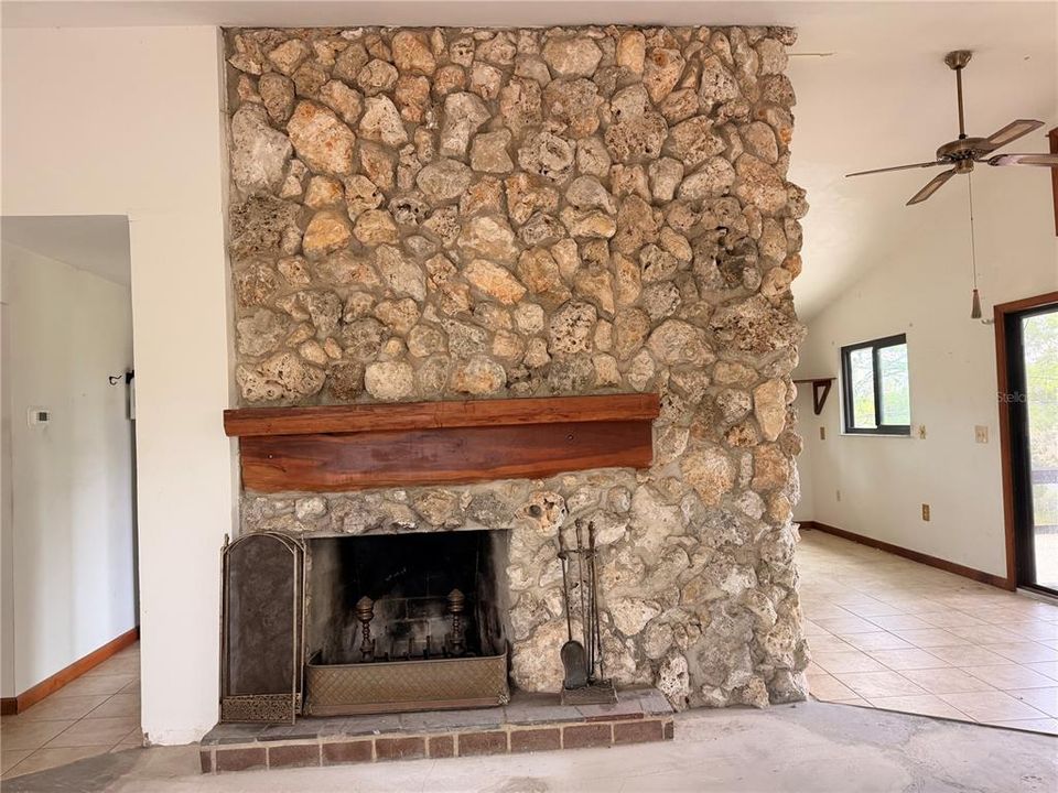 En Venta: $375,000 (2 camas, 1 baños, 1200 Pies cuadrados)