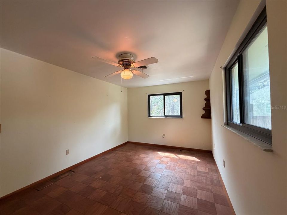 En Venta: $375,000 (2 camas, 1 baños, 1200 Pies cuadrados)