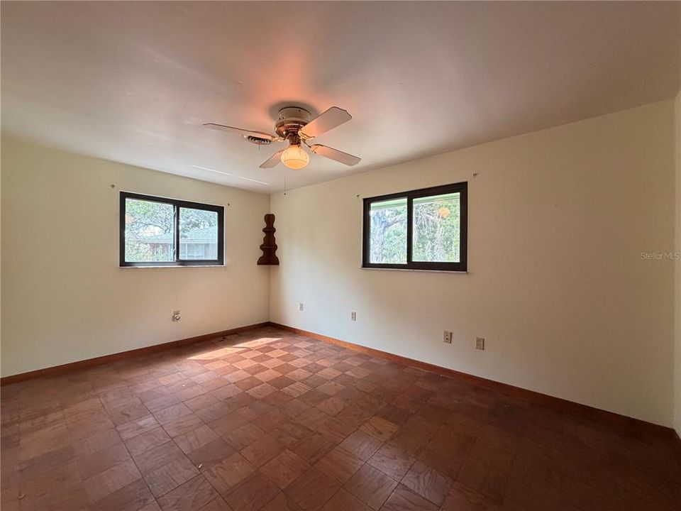 En Venta: $375,000 (2 camas, 1 baños, 1200 Pies cuadrados)