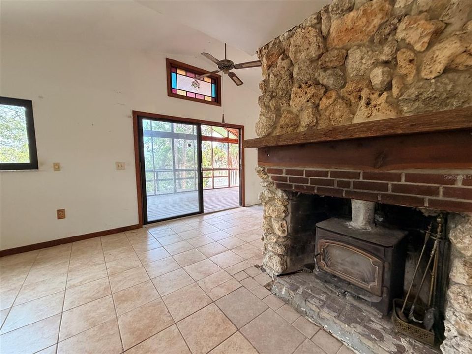 En Venta: $375,000 (2 camas, 1 baños, 1200 Pies cuadrados)