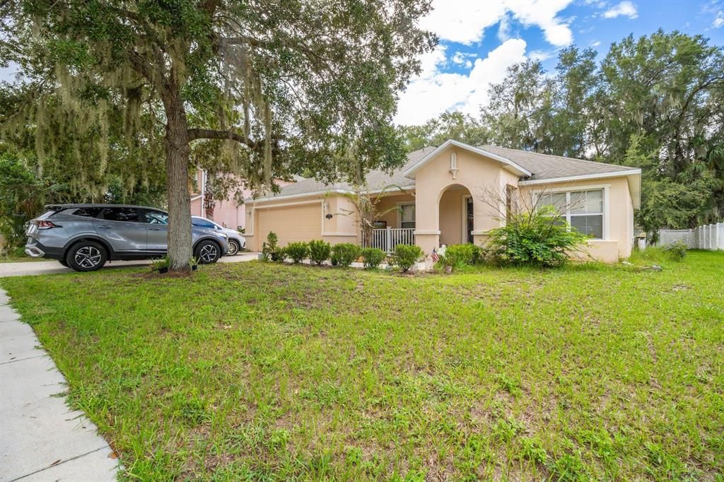 For Sale: $375,000 (3 beds, 2 baths, 1958 Square Feet)