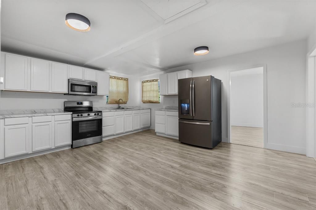 En Venta: $239,900 (12 camas, 0 baños, 1786 Pies cuadrados)