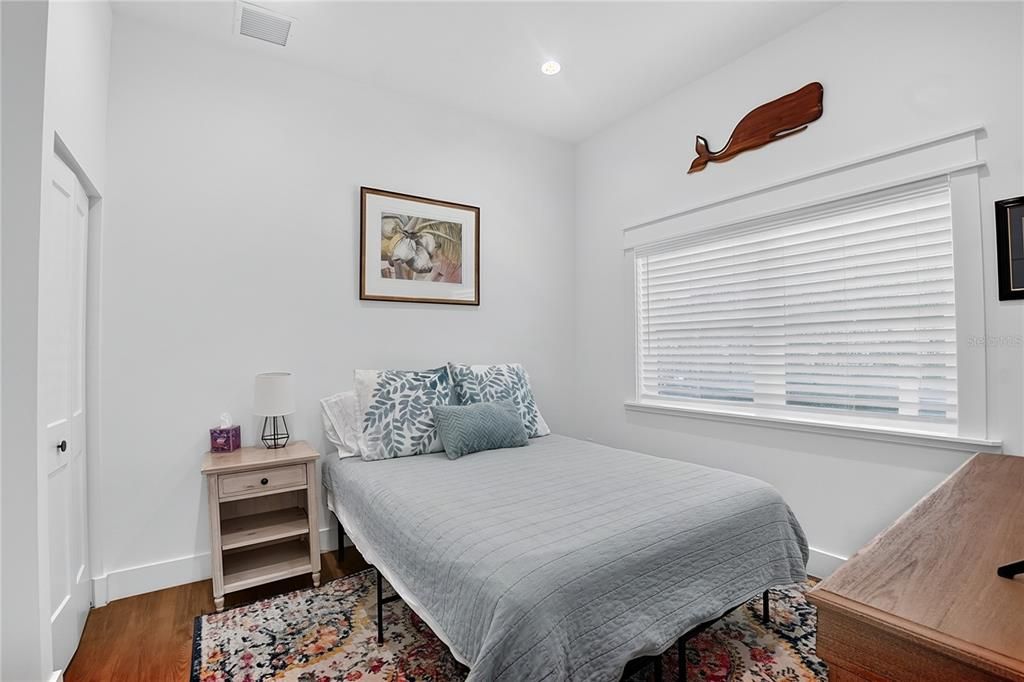 En Venta: $865,000 (4 camas, 3 baños, 2197 Pies cuadrados)