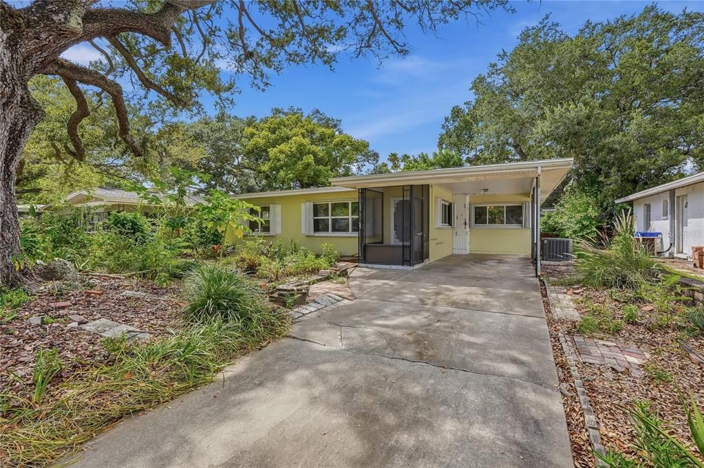 For Sale: $420,000 (2 beds, 2 baths, 1335 Square Feet)