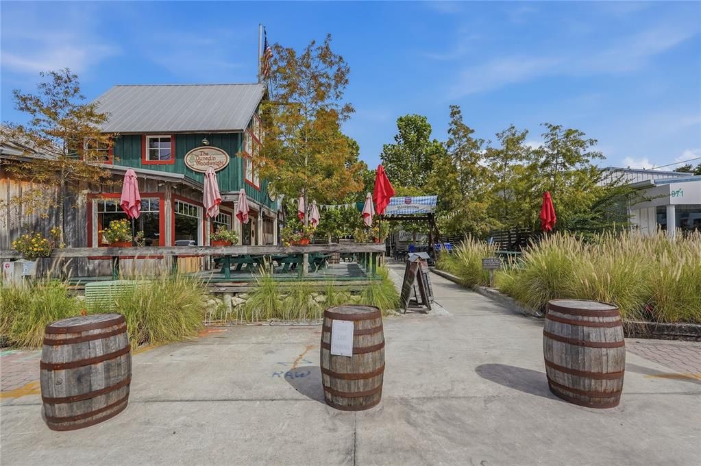 For Sale: $420,000 (2 beds, 2 baths, 1335 Square Feet)