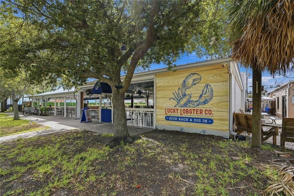 For Sale: $420,000 (2 beds, 2 baths, 1335 Square Feet)