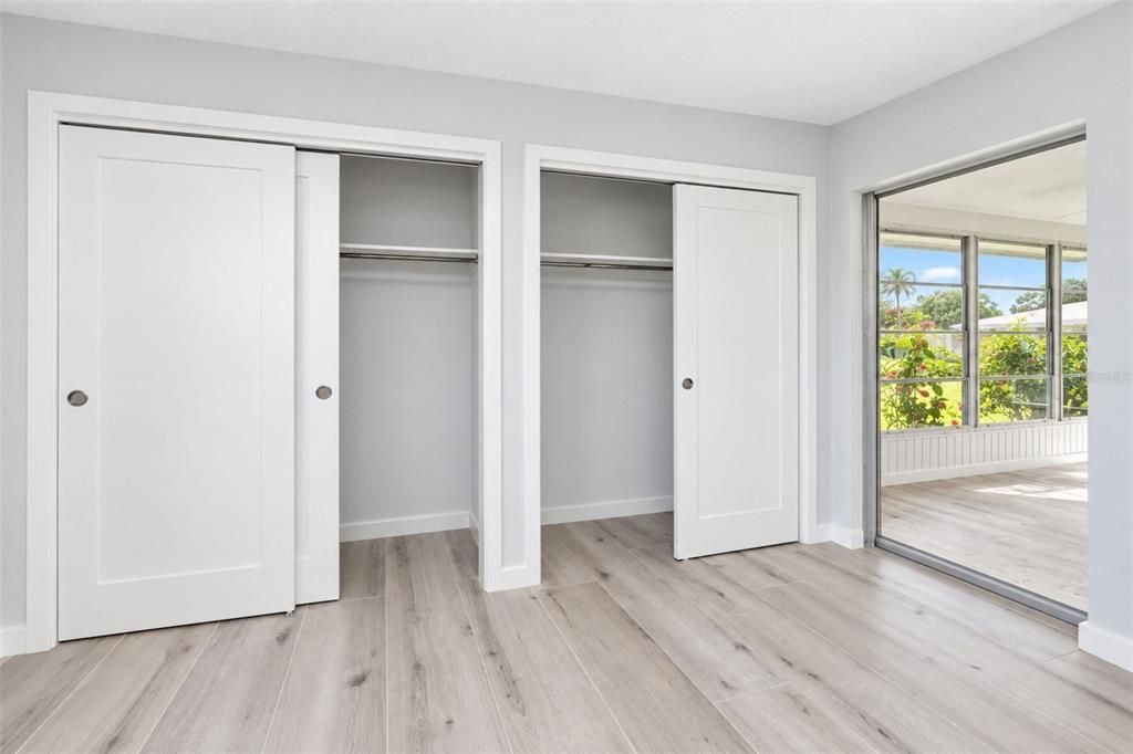 For Sale: $254,900 (2 beds, 2 baths, 1116 Square Feet)