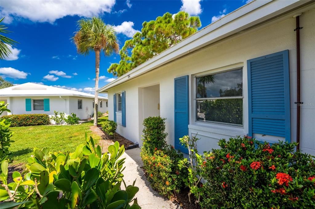 For Sale: $254,900 (2 beds, 2 baths, 1116 Square Feet)