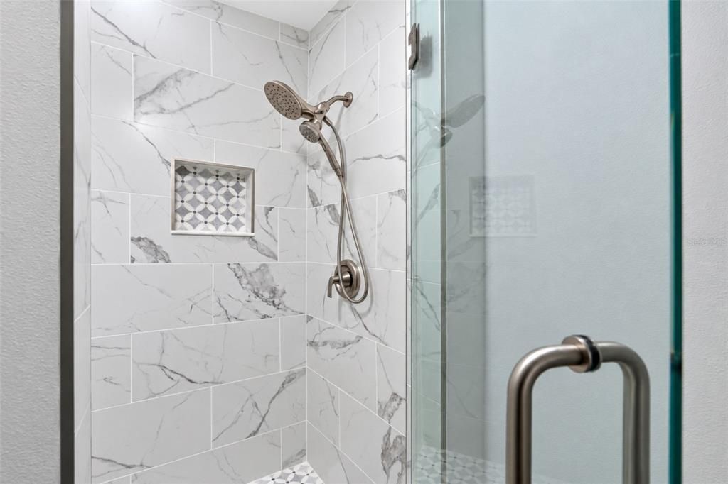 For Sale: $254,900 (2 beds, 2 baths, 1116 Square Feet)