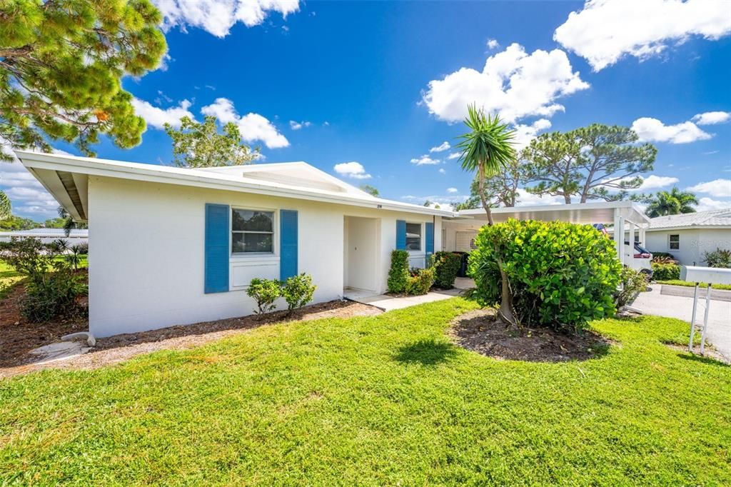 For Sale: $254,900 (2 beds, 2 baths, 1116 Square Feet)