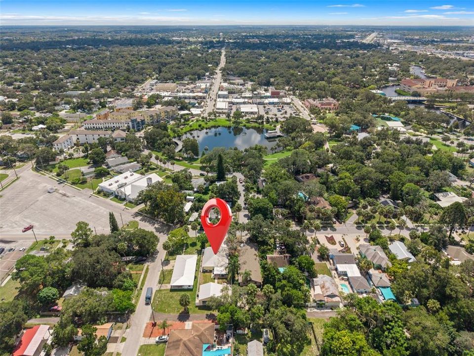 For Sale: $425,000 (2 beds, 2 baths, 1361 Square Feet)